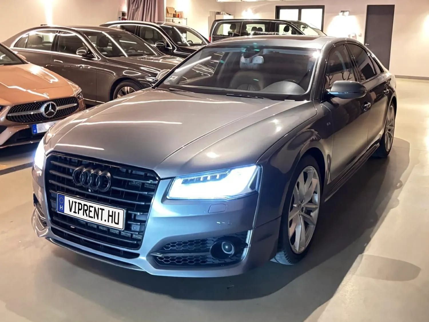 Audi S8 Plus